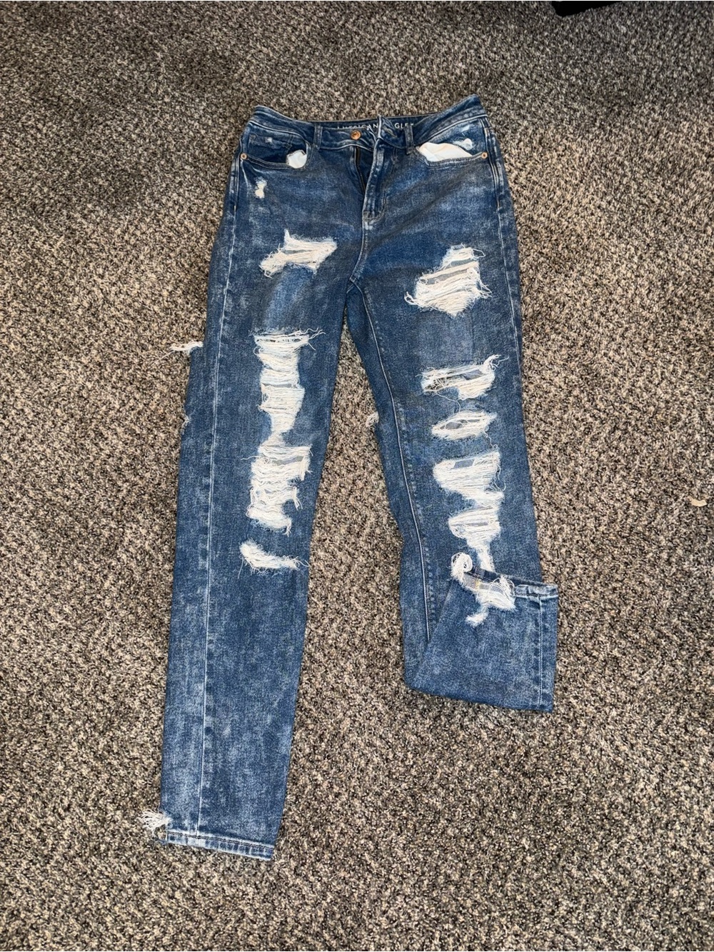 American Eagle Outfitters Mom Jeans